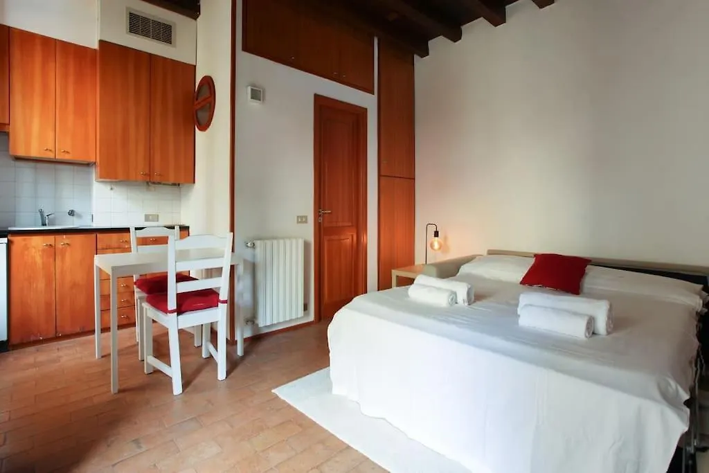 Charming Flat In Brera Apartment Milan Italy