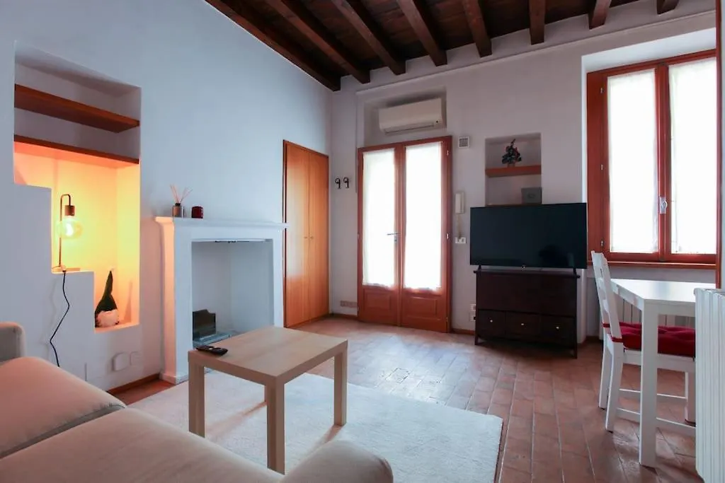 Charming Flat In Brera Apartment Milan Italy
